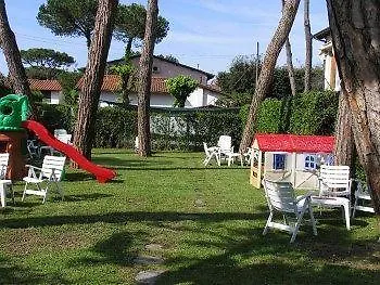 Golf Dei Marmi 3* פורטה דיי מארמי
