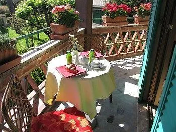 Golf Dei Marmi מלון 3*