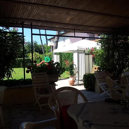 ホテル Golf Dei Marmi フォルテ・デイ・マルミ